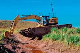 Escavadeira Anfibia remotamente controlado AIZM MACHINES
