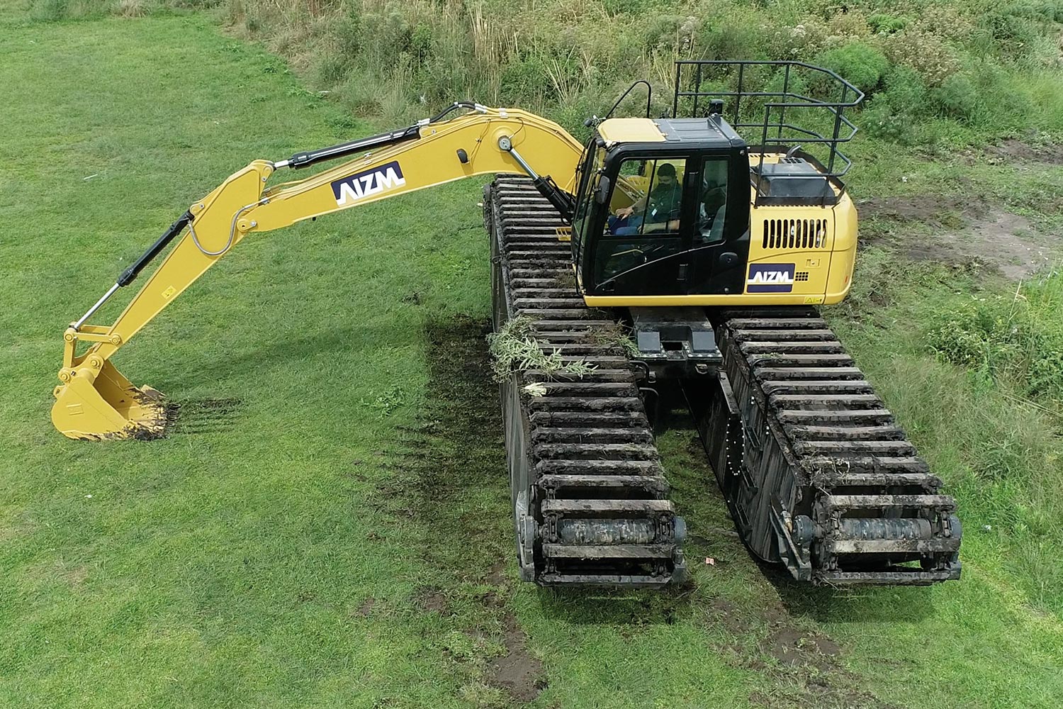Escavadeira anfíbia remotamente controlado AIZM MACHINES