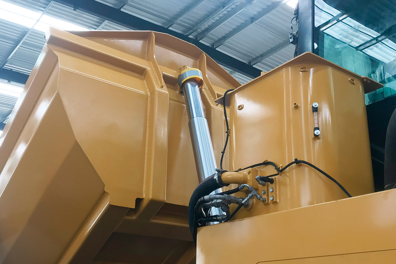 Track dumper remotamente controlado AIZM MACHINES